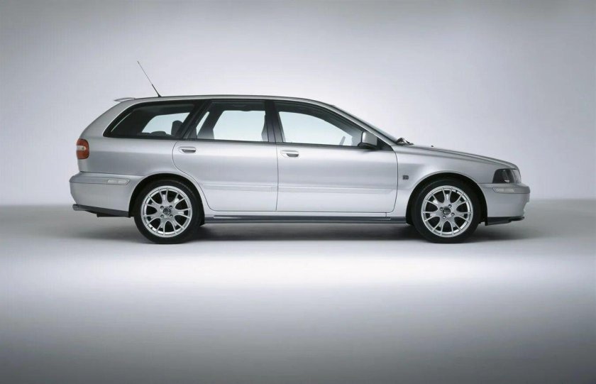 Volvo s40 универсал 2004