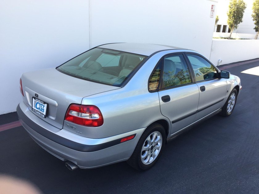 Вольво s40 2001