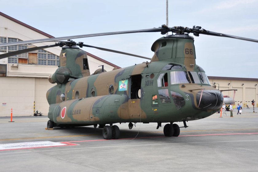 Вертолет uh-1j Япония