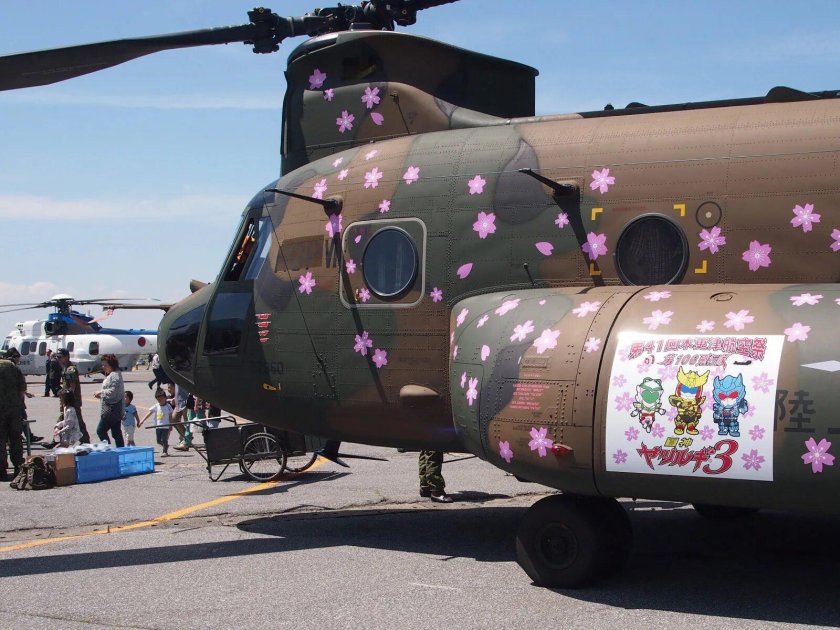 Вертолет Ah-1s Kisarazu