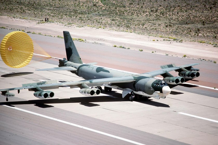 B-52h бомбардировщик