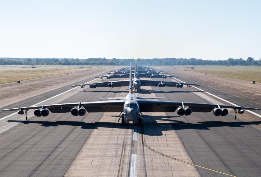 B-52h бомбардировщик