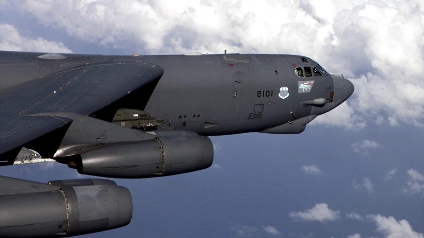 B-52h бомбардировщик