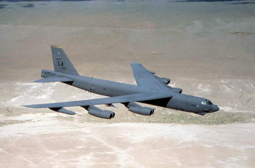 B-52h бомбардировщик