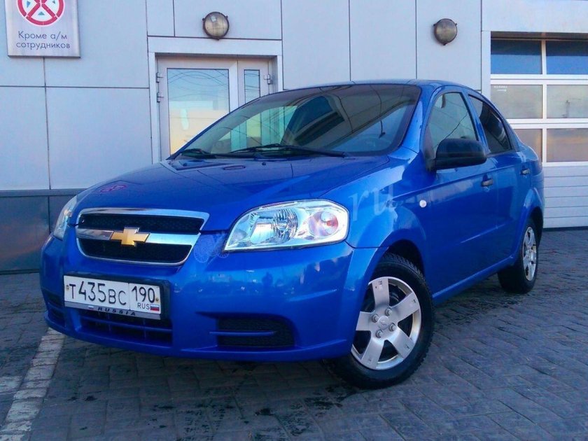 Синий Chevrolet Aveo 2008