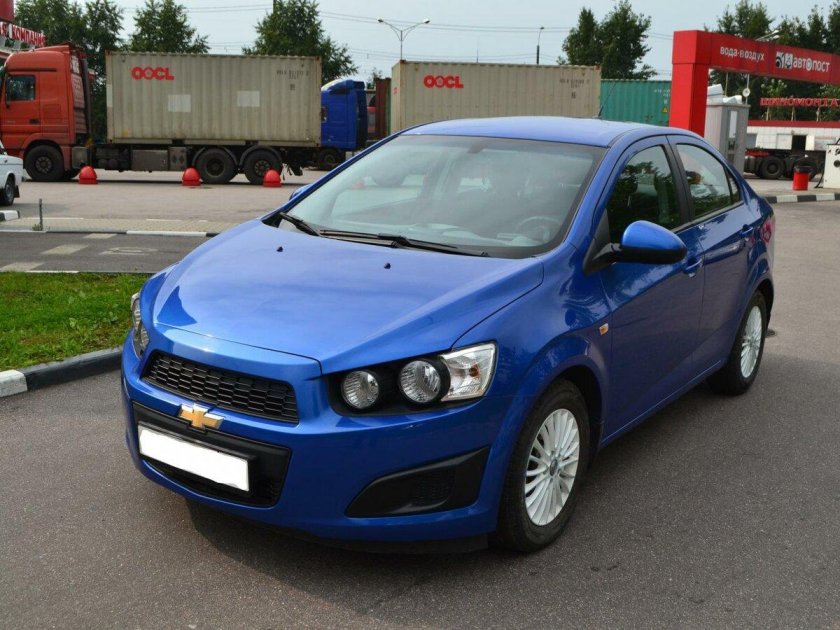Шевроле Авео седан синий 2014