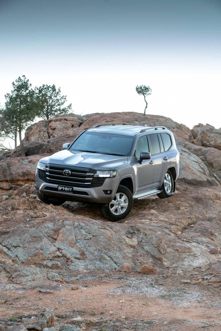 Toyota Land Cruiser 300