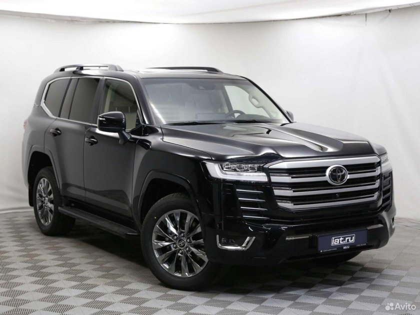 Toyota Land Cruiser 300 2022