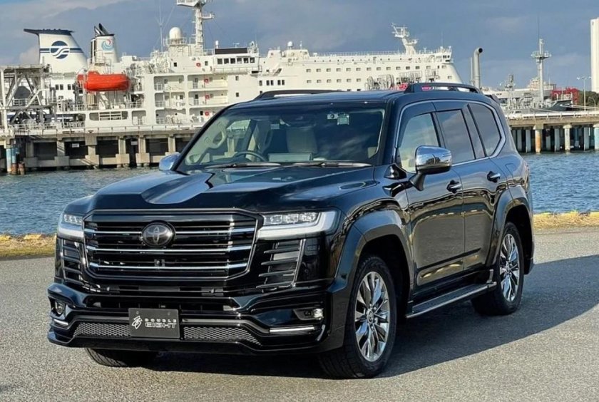 Обвес Double eight Toyota LC 300