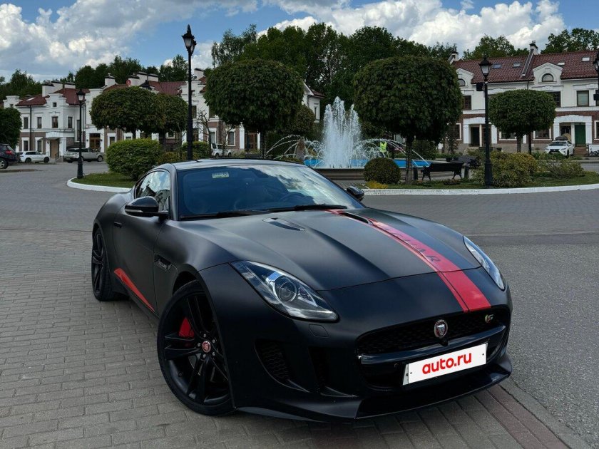 Ягуар черный