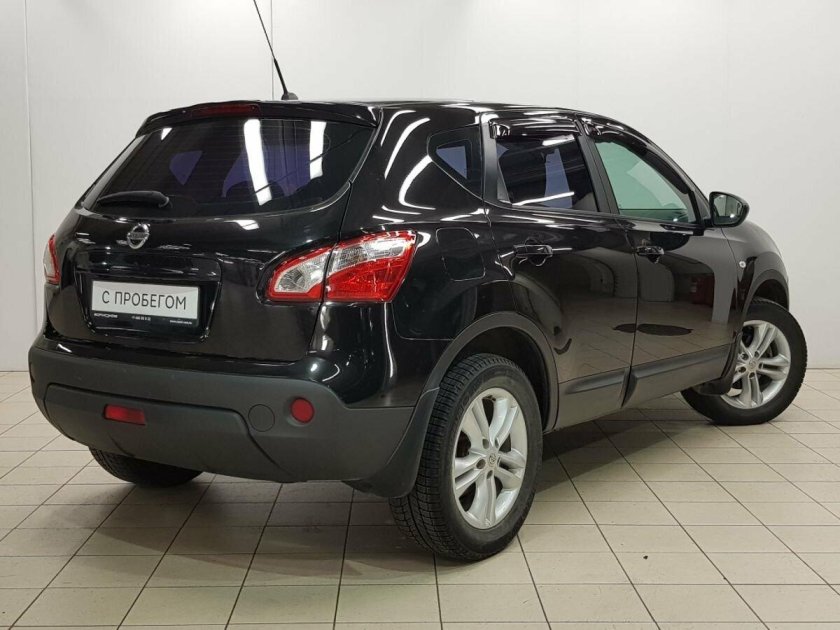 Nissan Qashqai 1 поколение