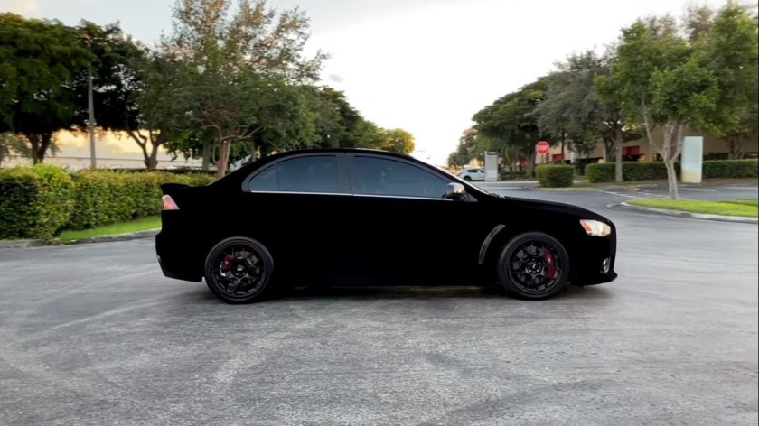 Самая чёрная краска для авто