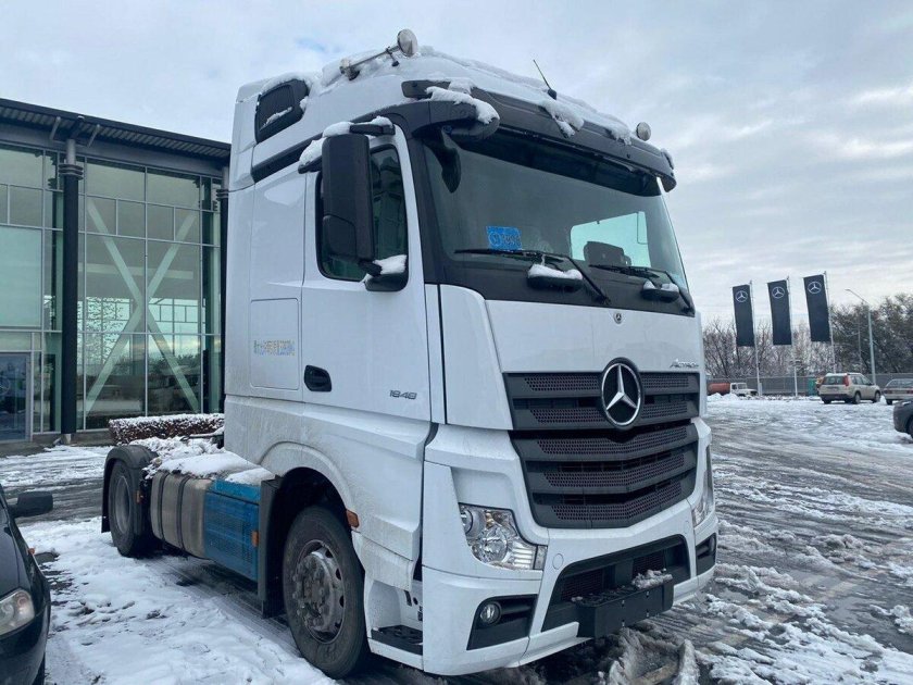 Мерседес бенц актрос