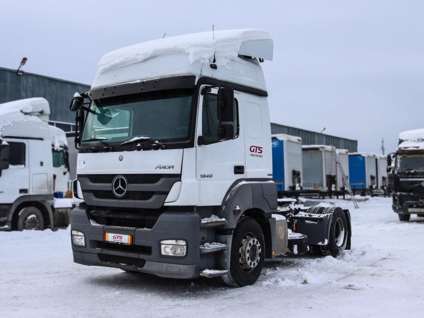 Мерседес седельный тягач 2021 года