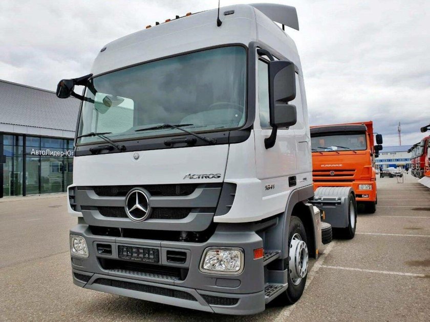 Mercedes Benz Actros 1841