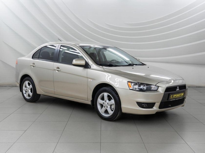 Митсубиси лансер x