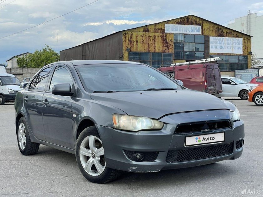 Митсубиси Лансер 2007 года
