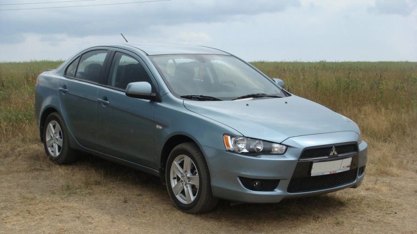 Шевроле Лансер серо голубой