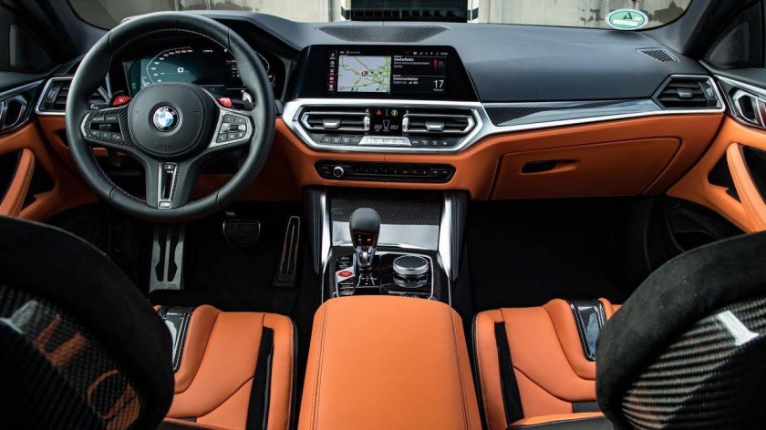 BMW m4 2022 салон