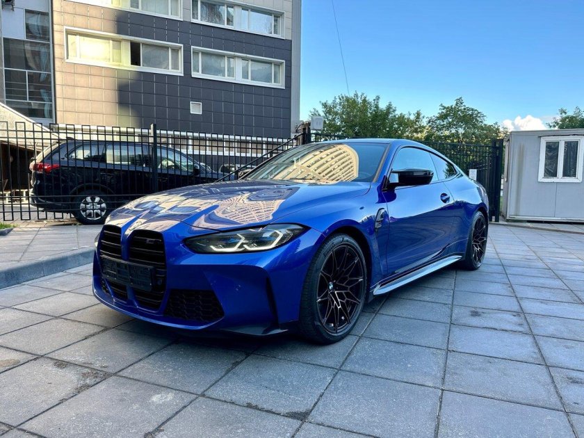 Бмв м 4 синяя