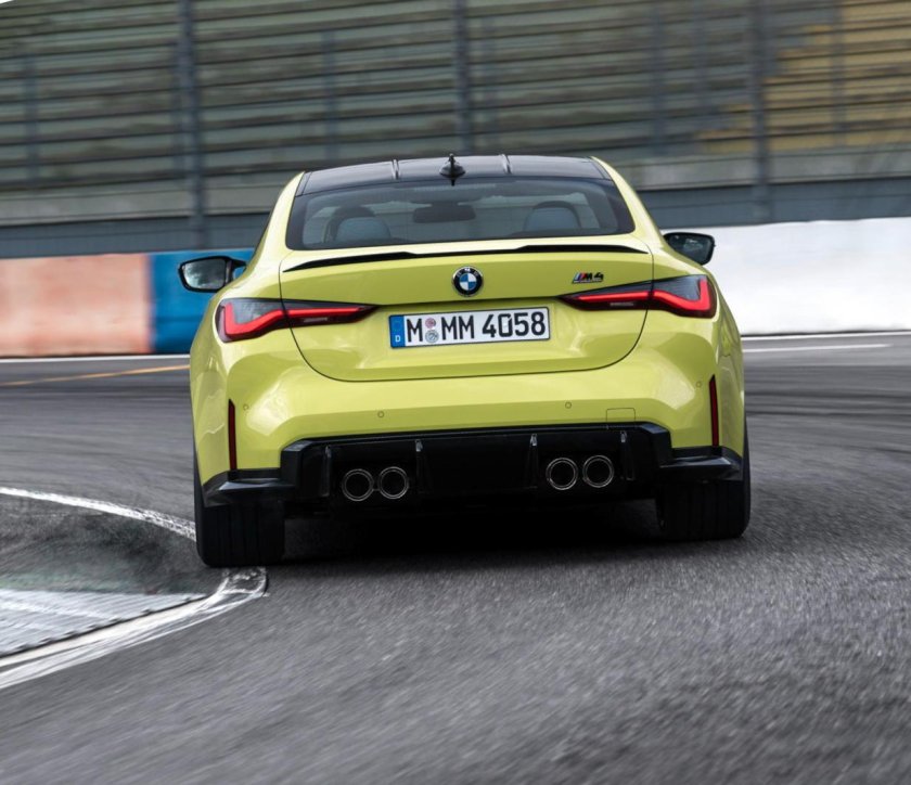БМВ м4 2022