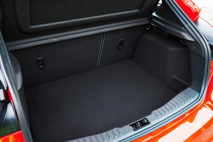 Ford Focus 2 хэтчбек багажник
