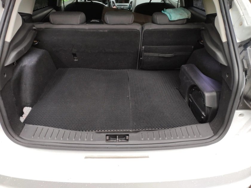 Ford Focus 1 багажник