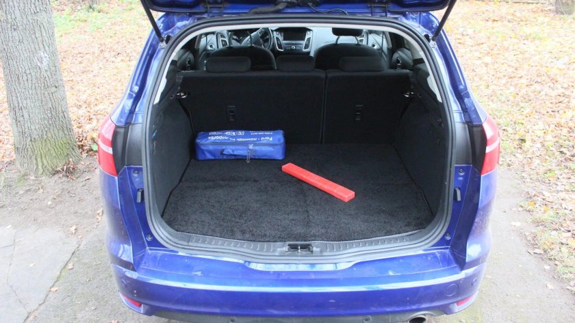 Ford Focus Wagon багажник