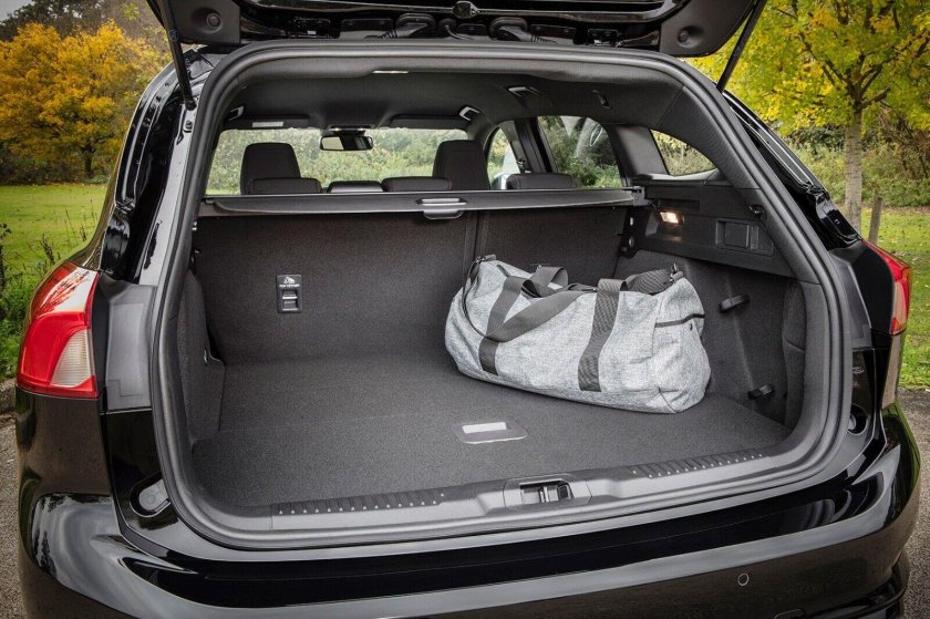 Форд фокус универсал багажник