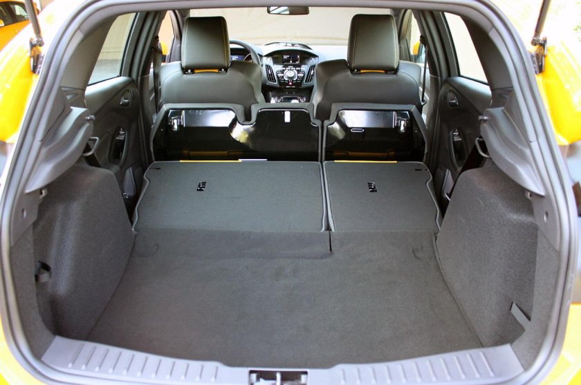 Фокус 2 универсал салон