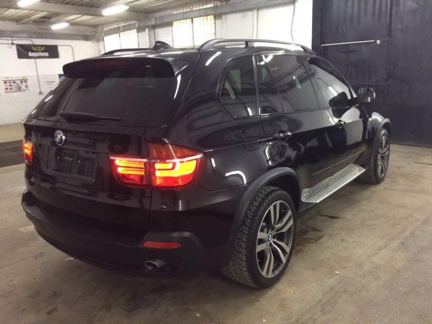 BMW x5 2009 года