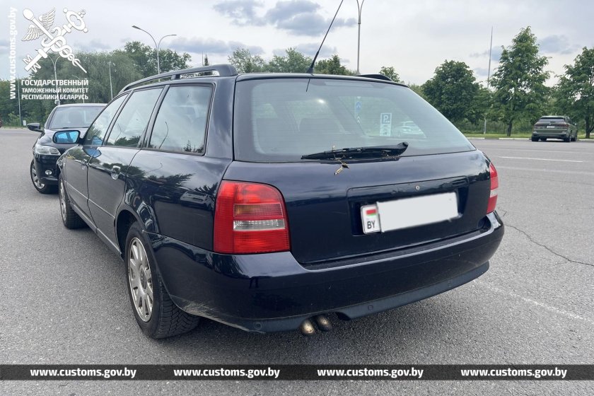 Ауди а4 авант 2000