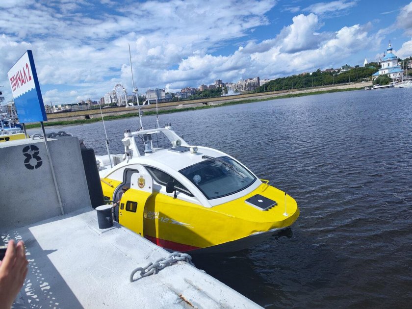 Валдай катер 45р внутри