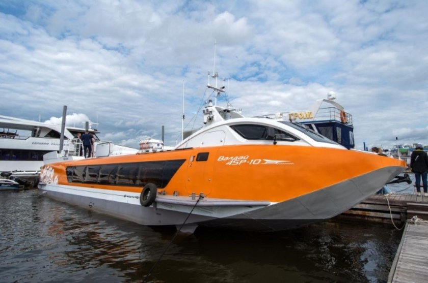 Подводных крыльях "Валдай 45р"