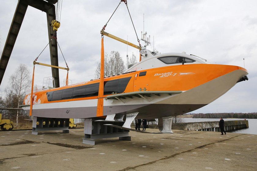 Подводных крыльях "Валдай 45р"