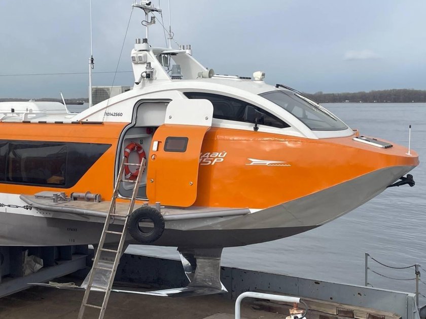 Судно на подводных крыльях Валдай 45р