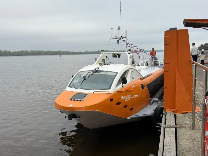 Скоростное судно валдай-45р