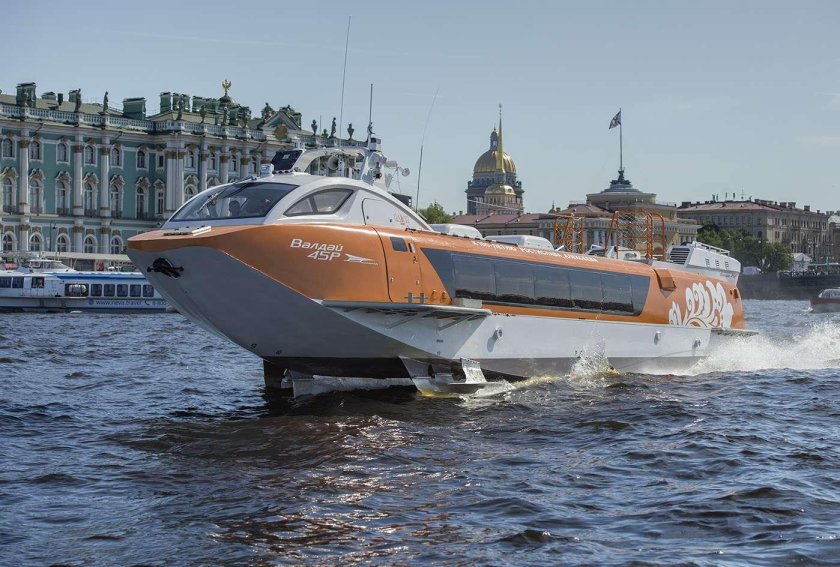 Судно на подводных крыльях Валдай 45р