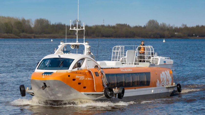 Подводных крыльях "Валдай 45р"