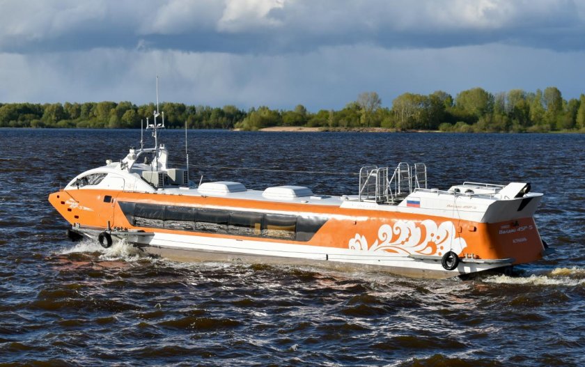 Теплоход Валдай 45р