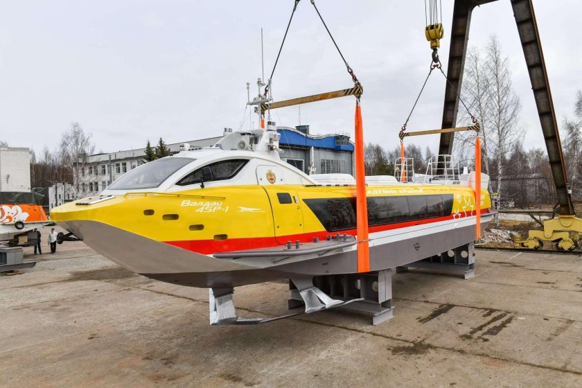 Подводных крыльях "Валдай 45р"