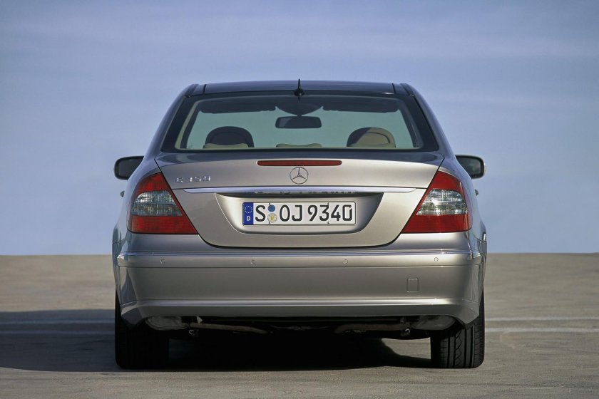 Mercedes-Benz e-class 2006