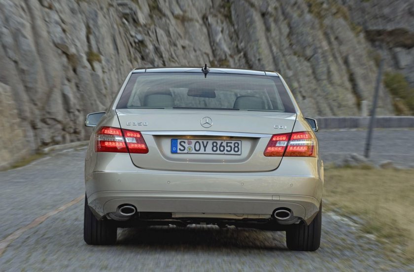 Мерседес e350 w212