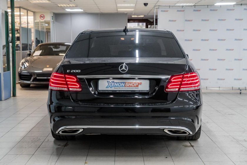 Mercedes Benz w212 сзади