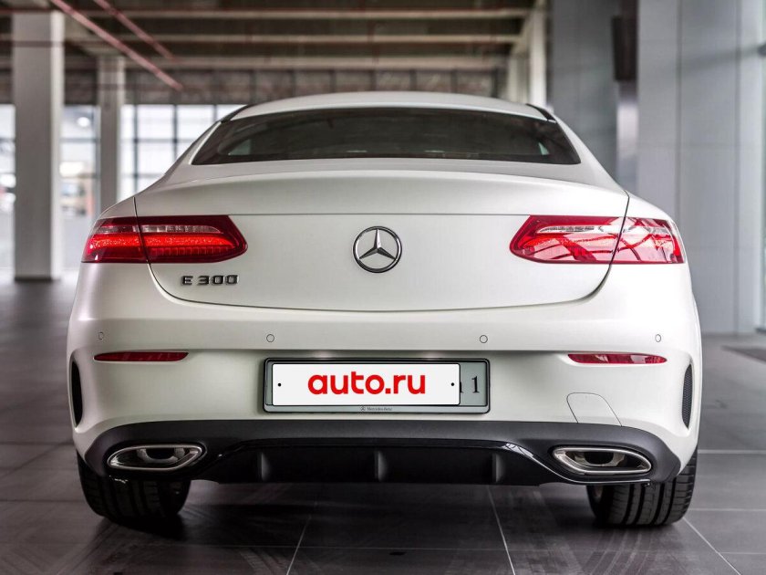 Mercedes Benz e300 Coupe