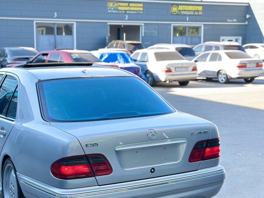 Мерседес 210