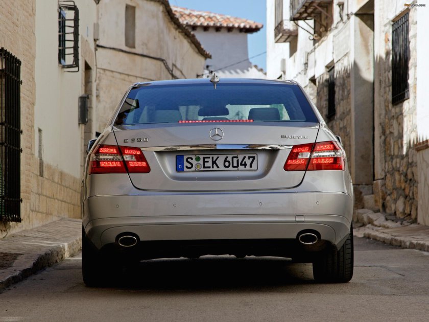 Мерседес w212 сзади