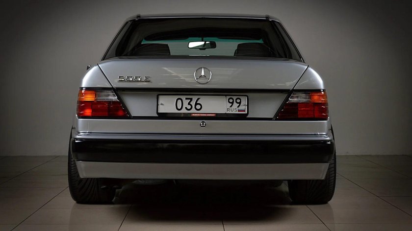 Mercedes-Benz w124