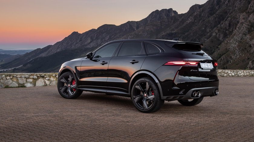 F Pace SVR 2021