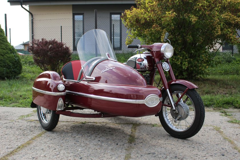 Коляска Ява велорекс 700